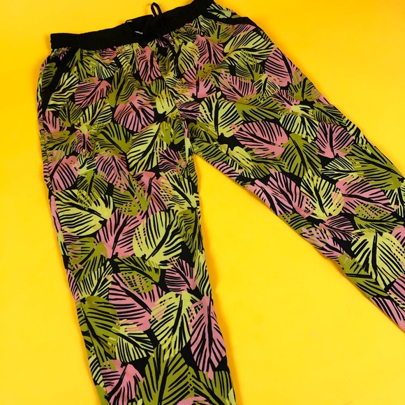 Silky Floral Wavy Drawstring Pants - Pink Green - Picture 3 of 5